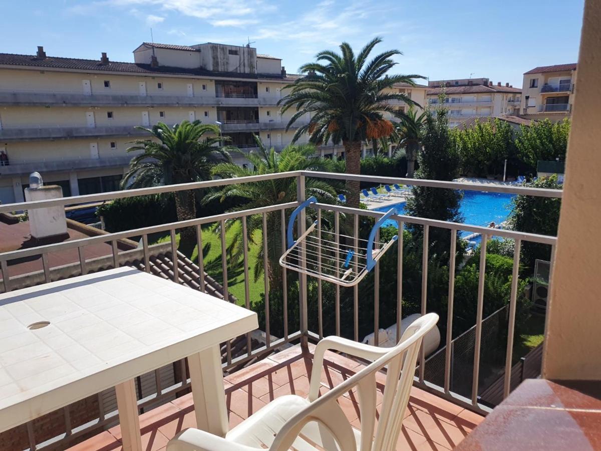 Payet Apartments L'Estartit Exterior foto